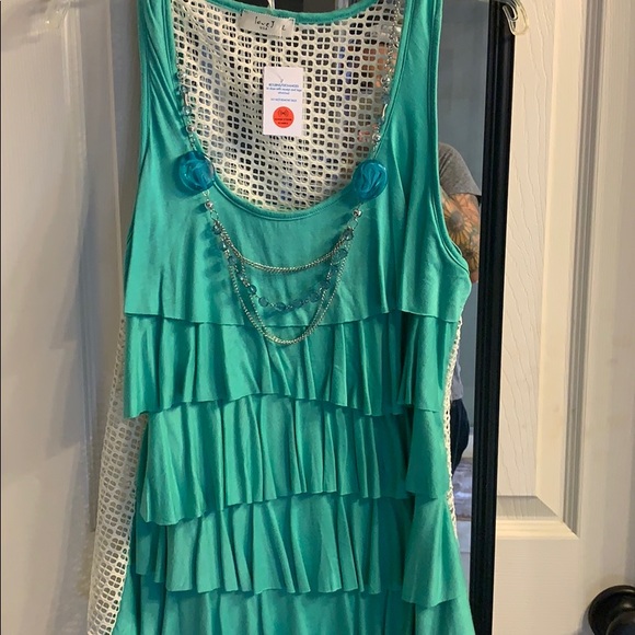 Top with necklace not included - Picture 1 of 4